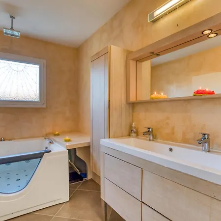 L'atrium Villa Alignan-du-Vent