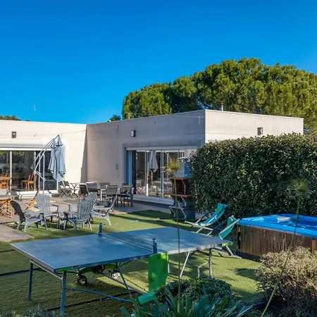 L'atrium Alignan-du-Vent